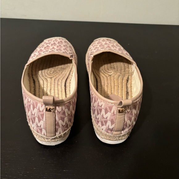 Michael Kors Kendrick Monogram Pink Linen Espadrilles - Picture 4 of 5